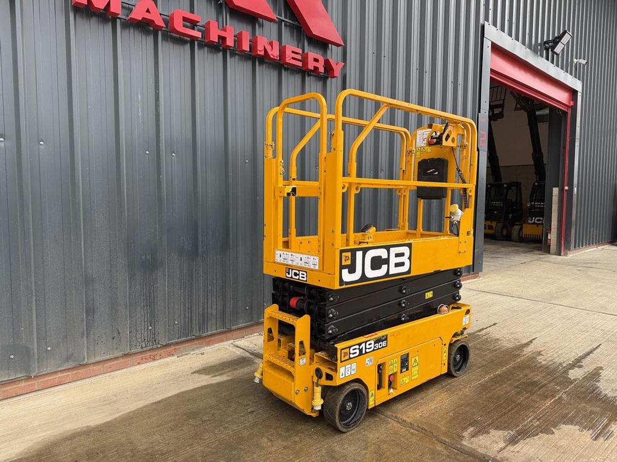 Used JCB S1930E 8m Electric Scissor Lift
