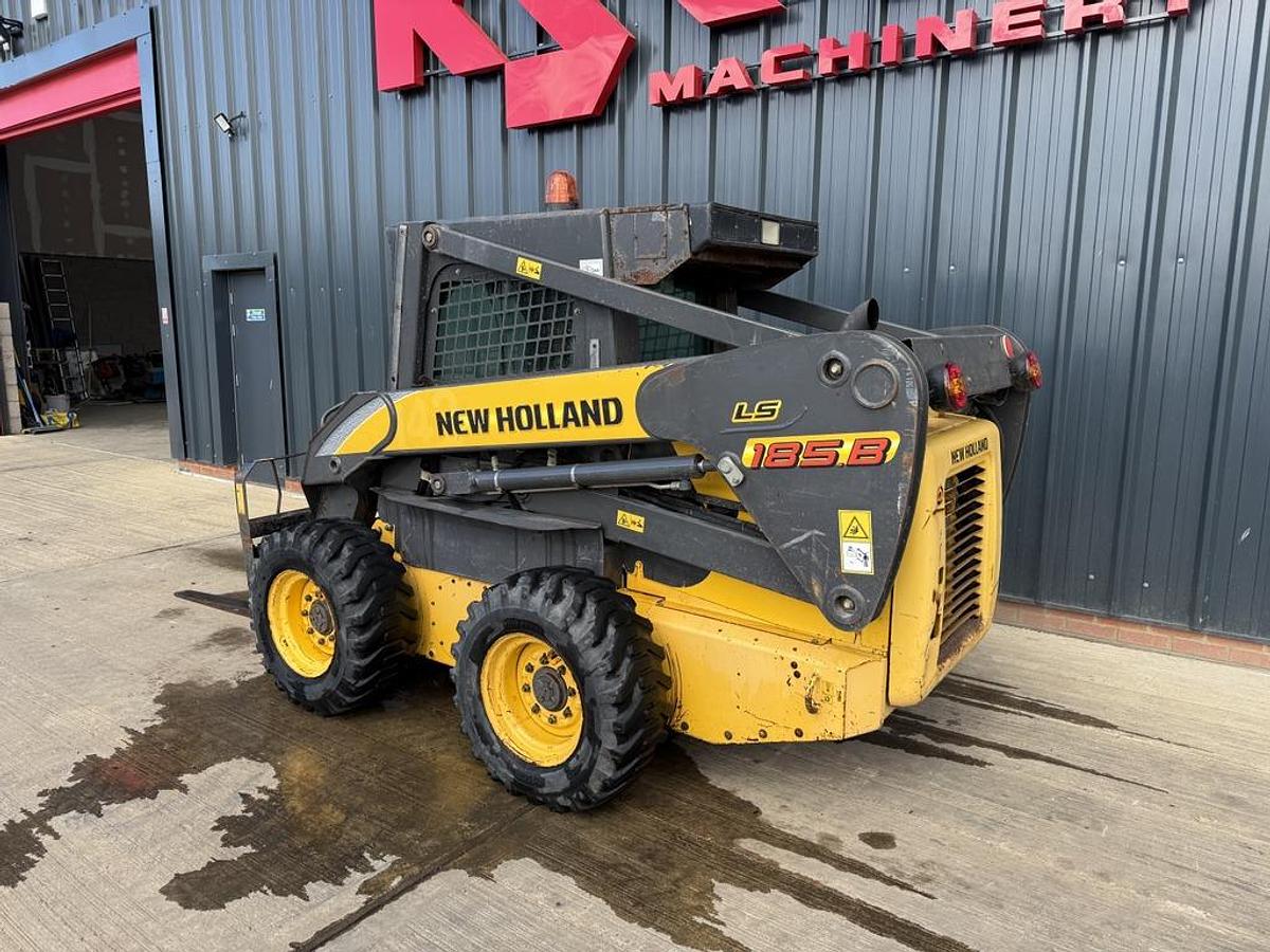 Used New Holland LS185B Skid Steer Loader