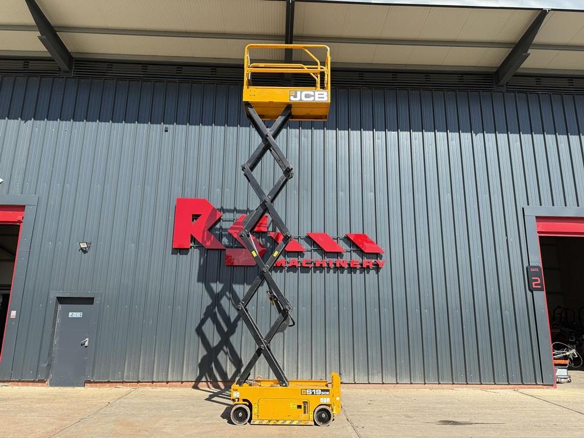 Used JCB S1930E 8m Electric Scissor Lift