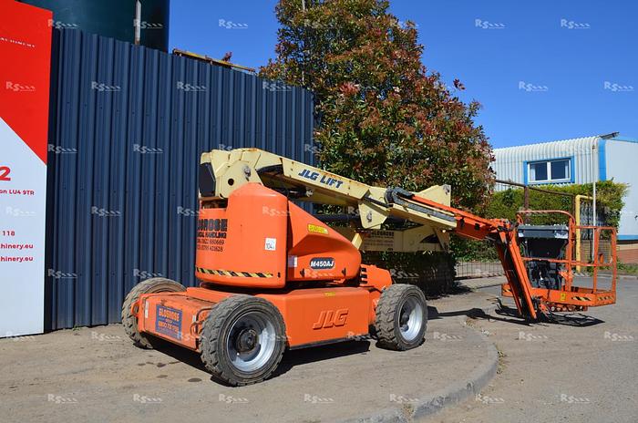 Used JLG M450 AJ