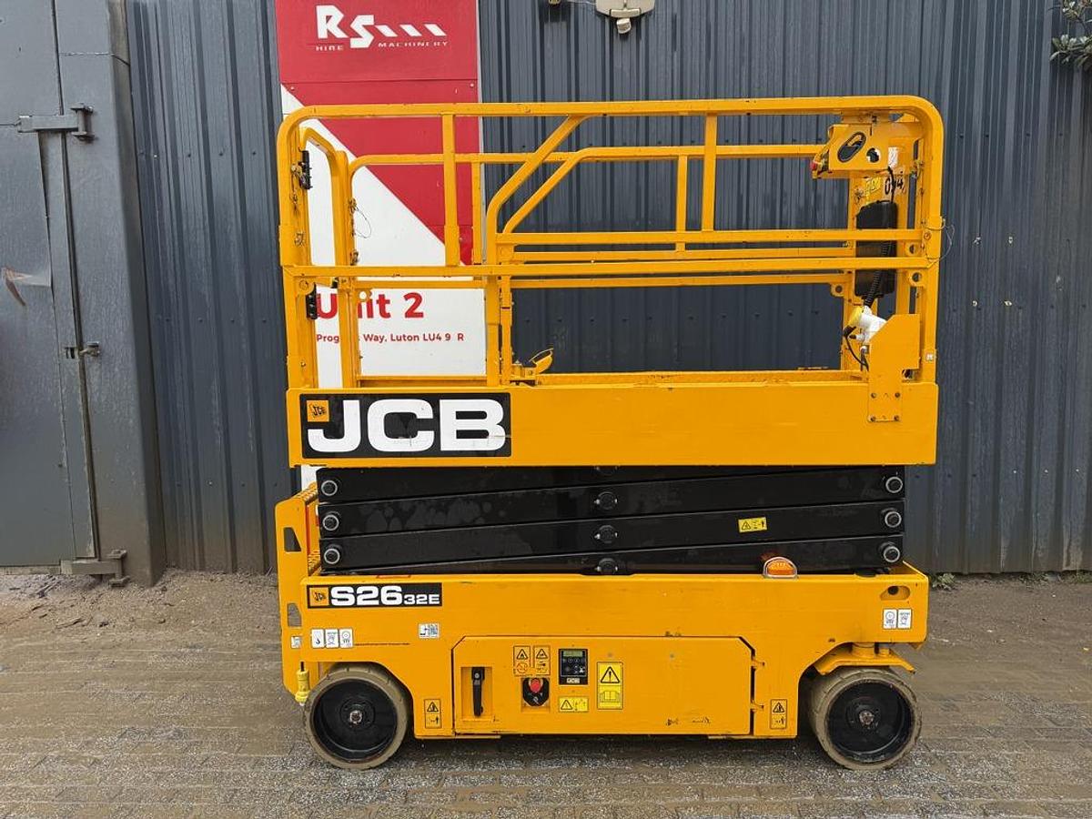 Used JCB S2632E 10m Electric Scissor Lift