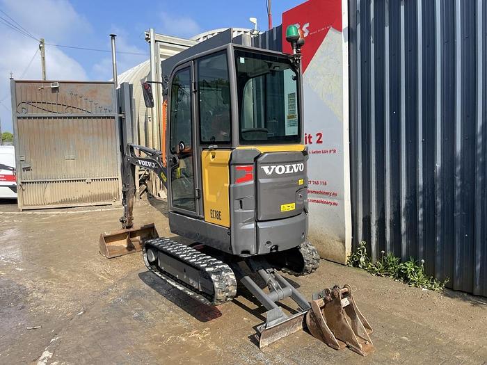 Used VOLVO EC18E