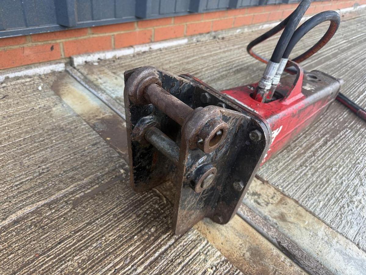 Used Socomec DMS 95/2 1,2 - 1,8 t Hydraulic Breaker