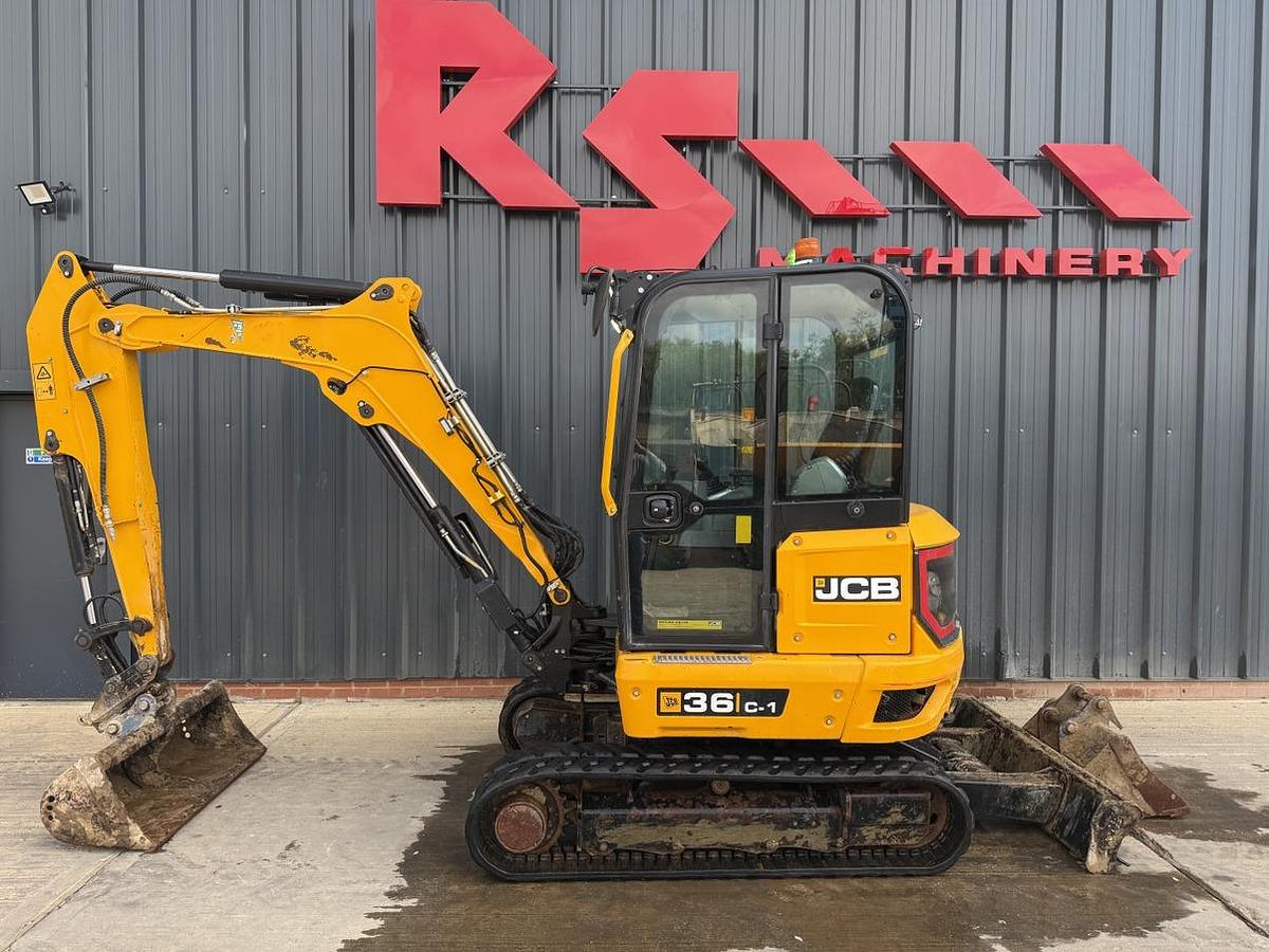 Used 2022 JCB 36C-1