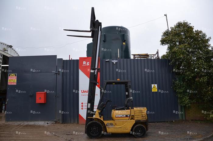 Used CATERPILLAR DP25