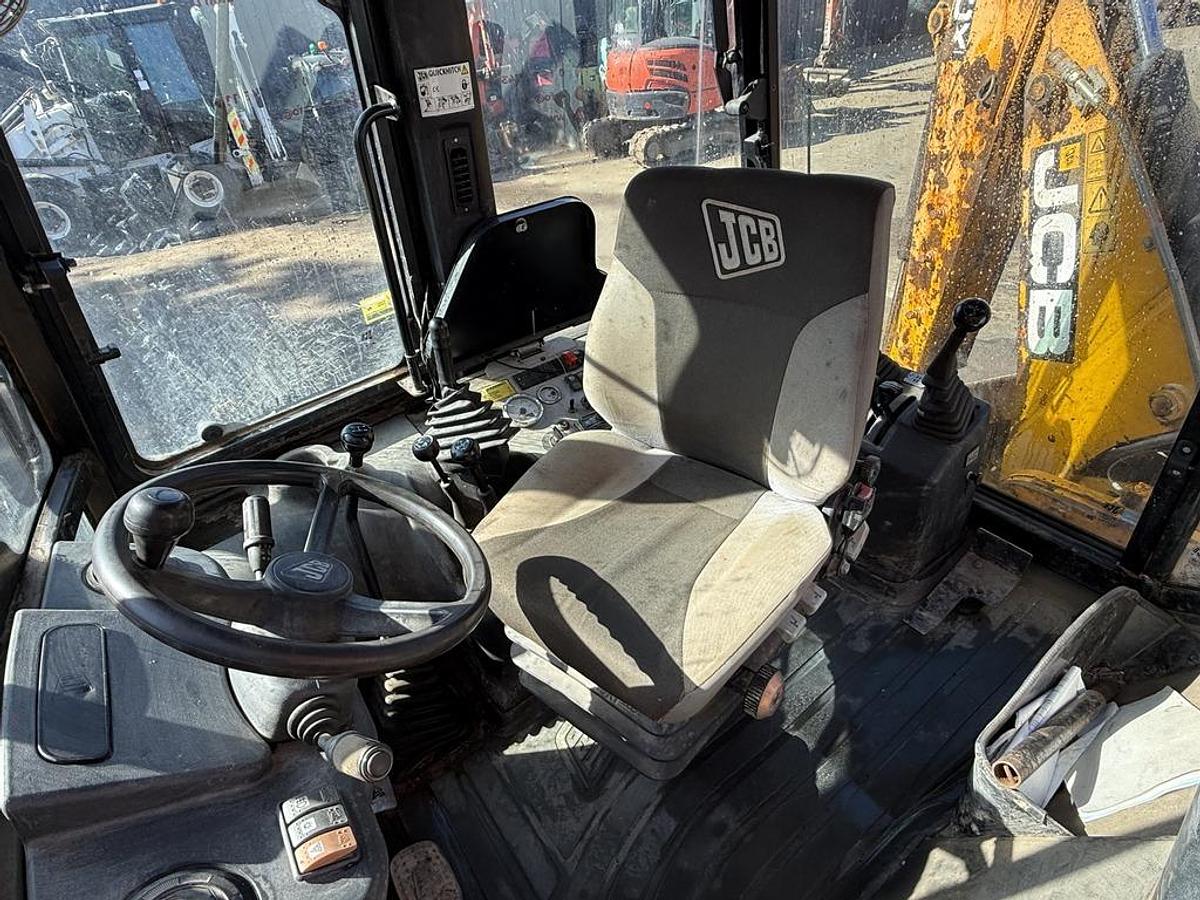 Used JCB 2CX Streetmaster Backhoe Loader