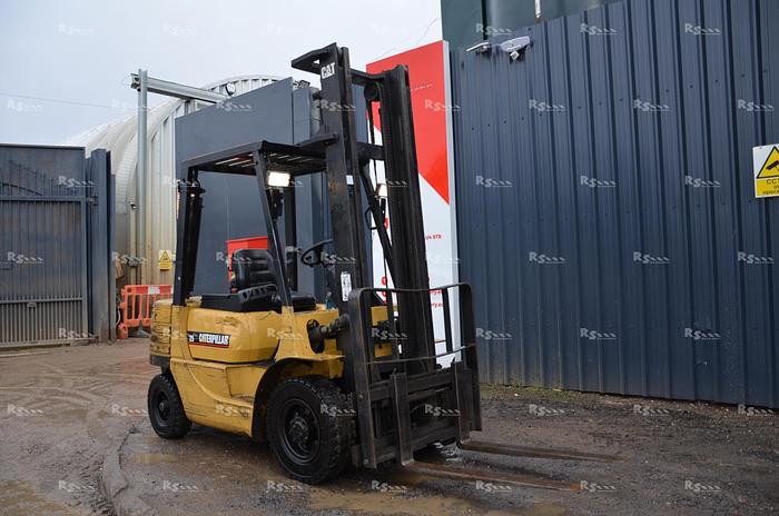 Used CATERPILLAR DP25
