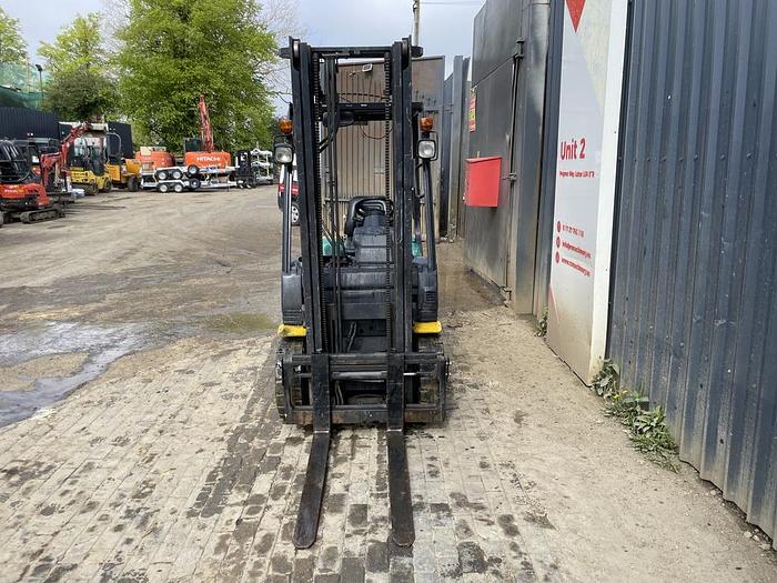 Used KOMATSU FD15 T-20R