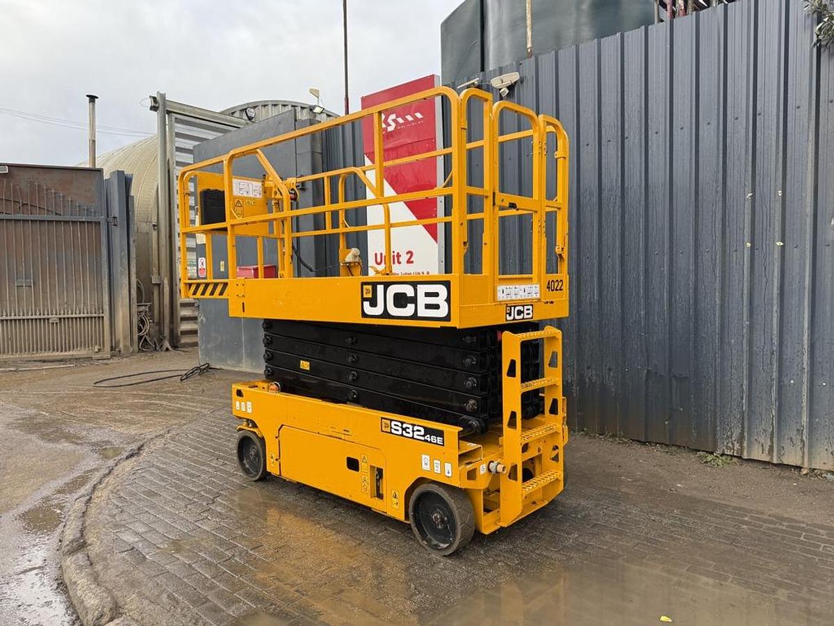 Used JCB S3246E 12m Electric Scissor Lift