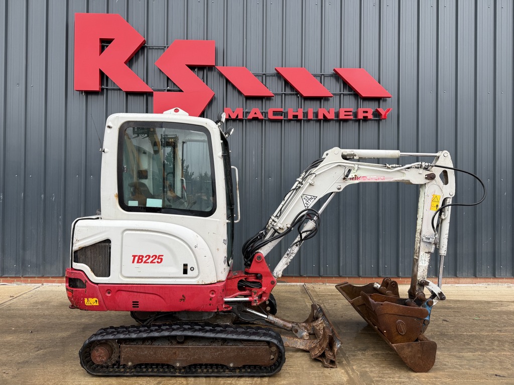 Takeuchi TB225 2.4t Mini Excavator