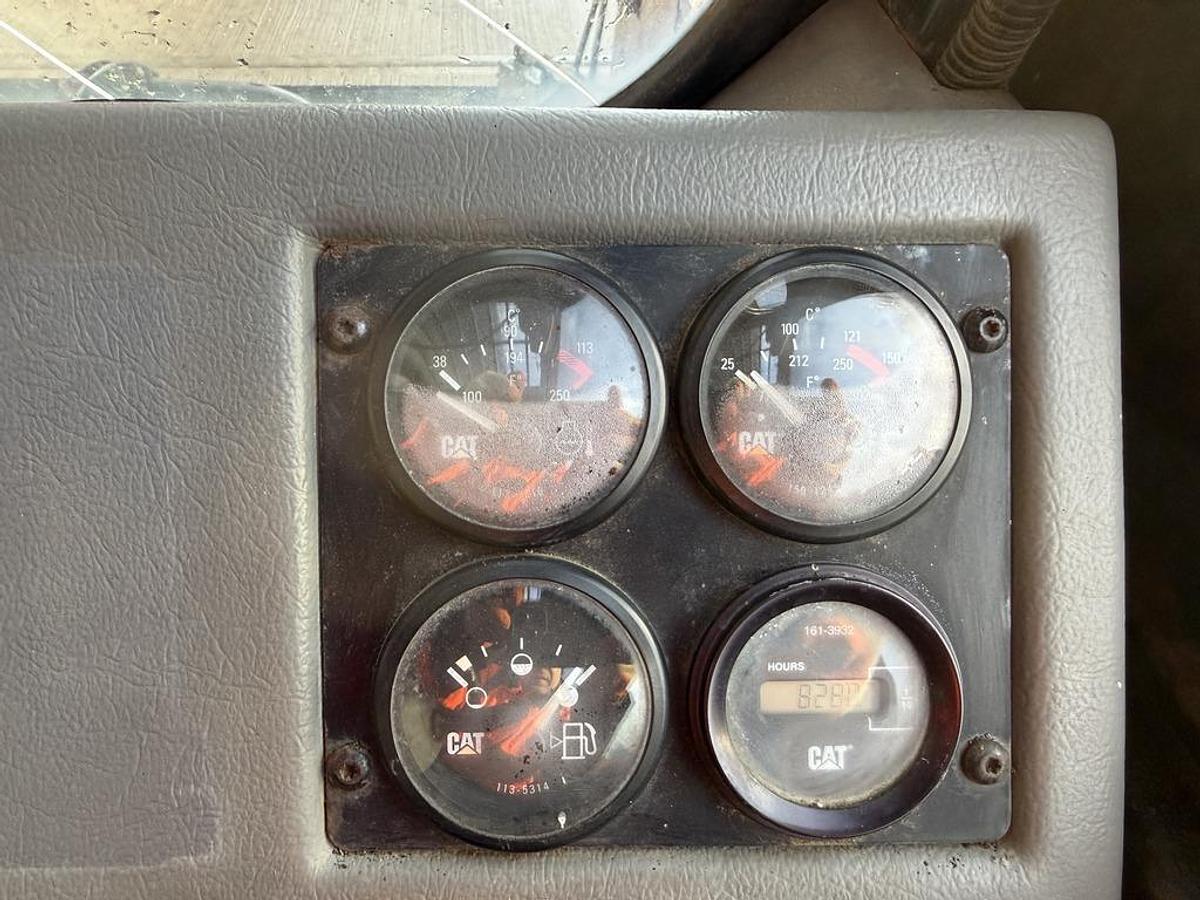 Used Caterpillar TH62 7m Telehandler