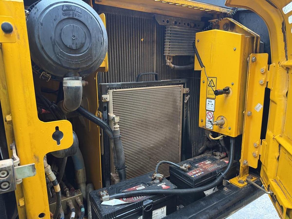 Used JCB JS145 LC 15t Tracked Excavator