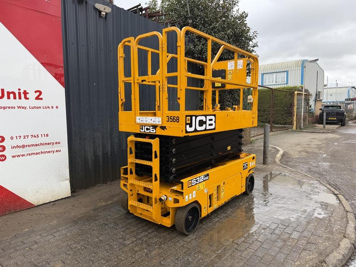 Used JCB S3246E 12m Electric Scissor Lift