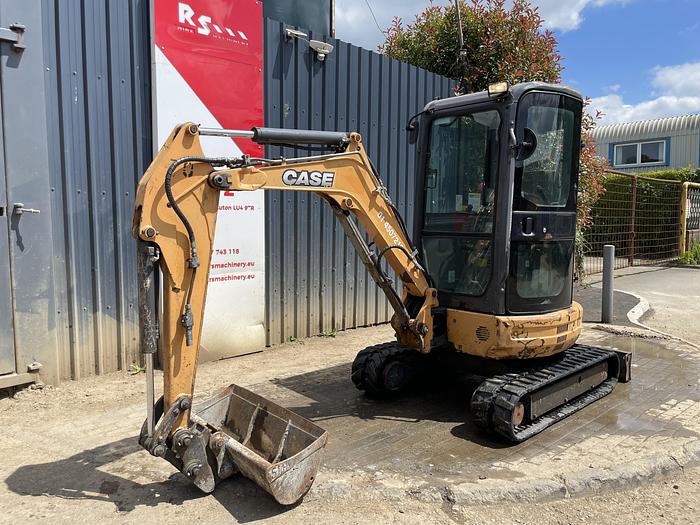 Used CASE CX26B