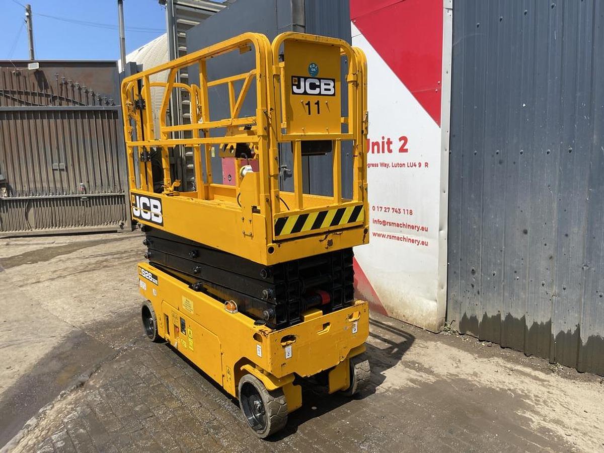 Used JCB S2632E 10m Electric Scissor Lift