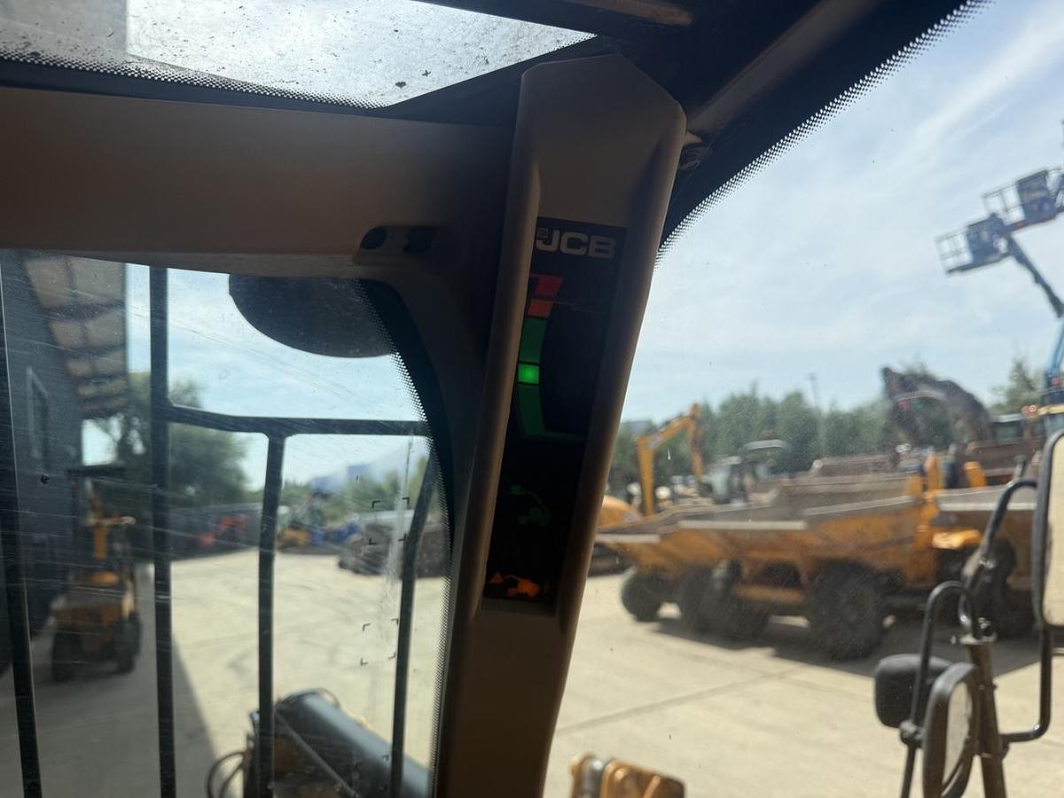 Used 2021 JCB 540-140