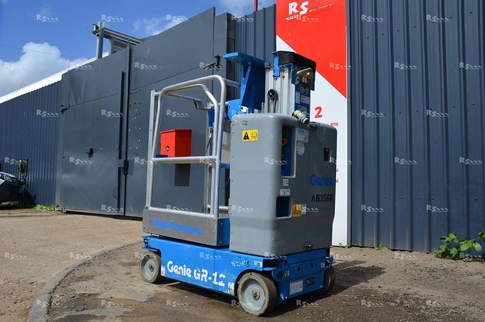 Used GENIE GR-12