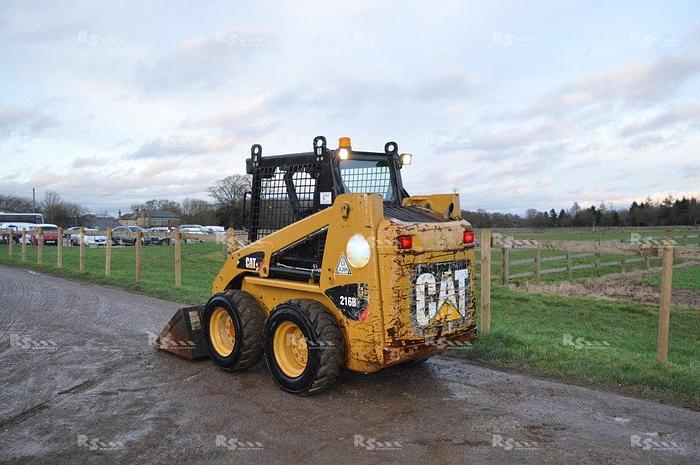 Used CATERPILLAR 216 B3