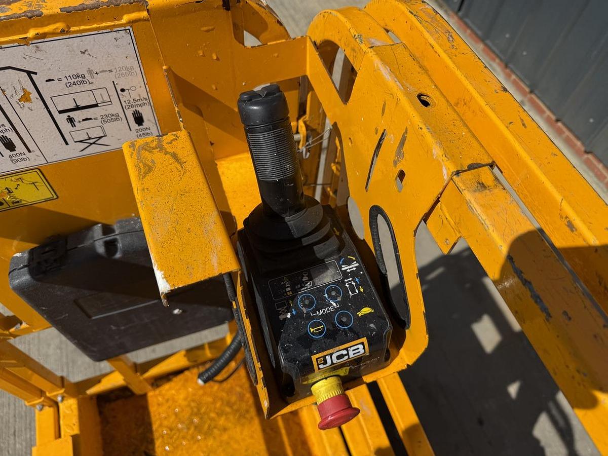 Used 2022 JCB S1930E