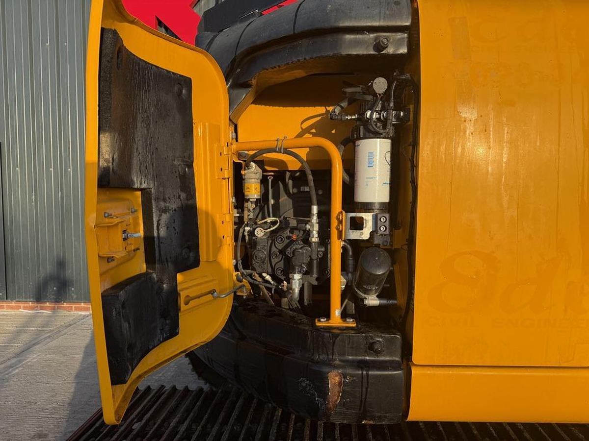 Used JCB JZ141 LC 16t Tracked Excavator