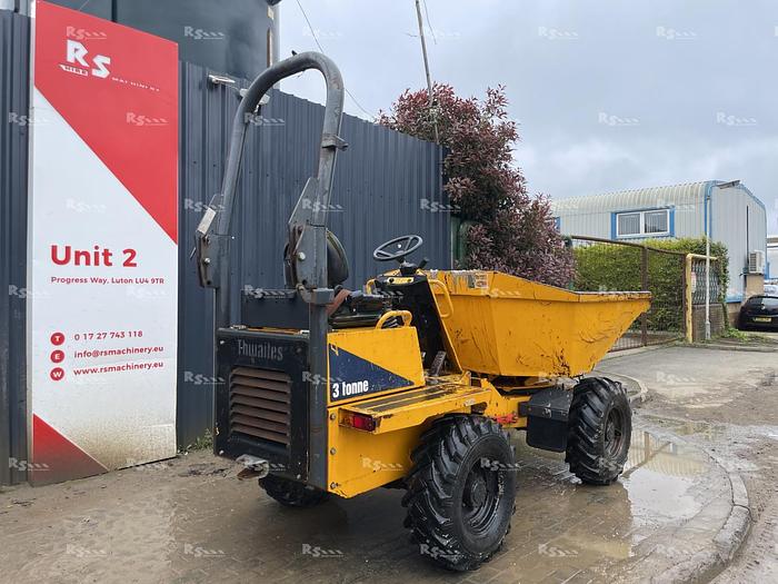 Used THWAITES 3 TONNE SWIVEL