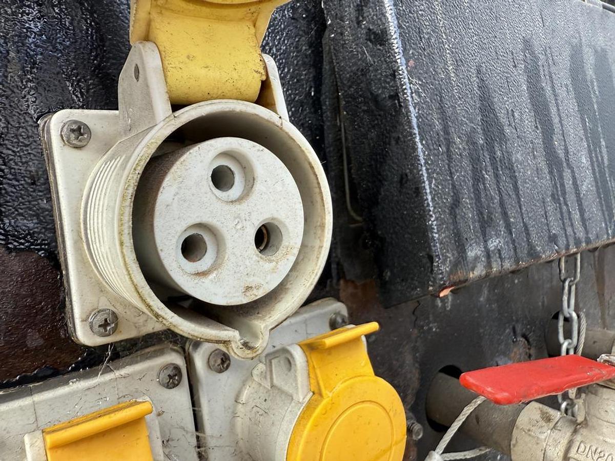 Used Doosan 7/31E 3 m3/min Compressor