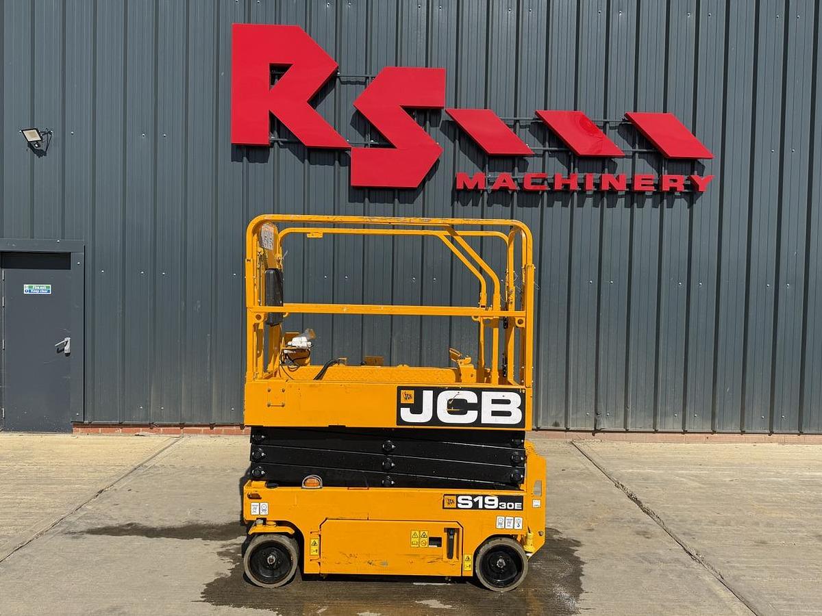 Used 2022 JCB S1930E