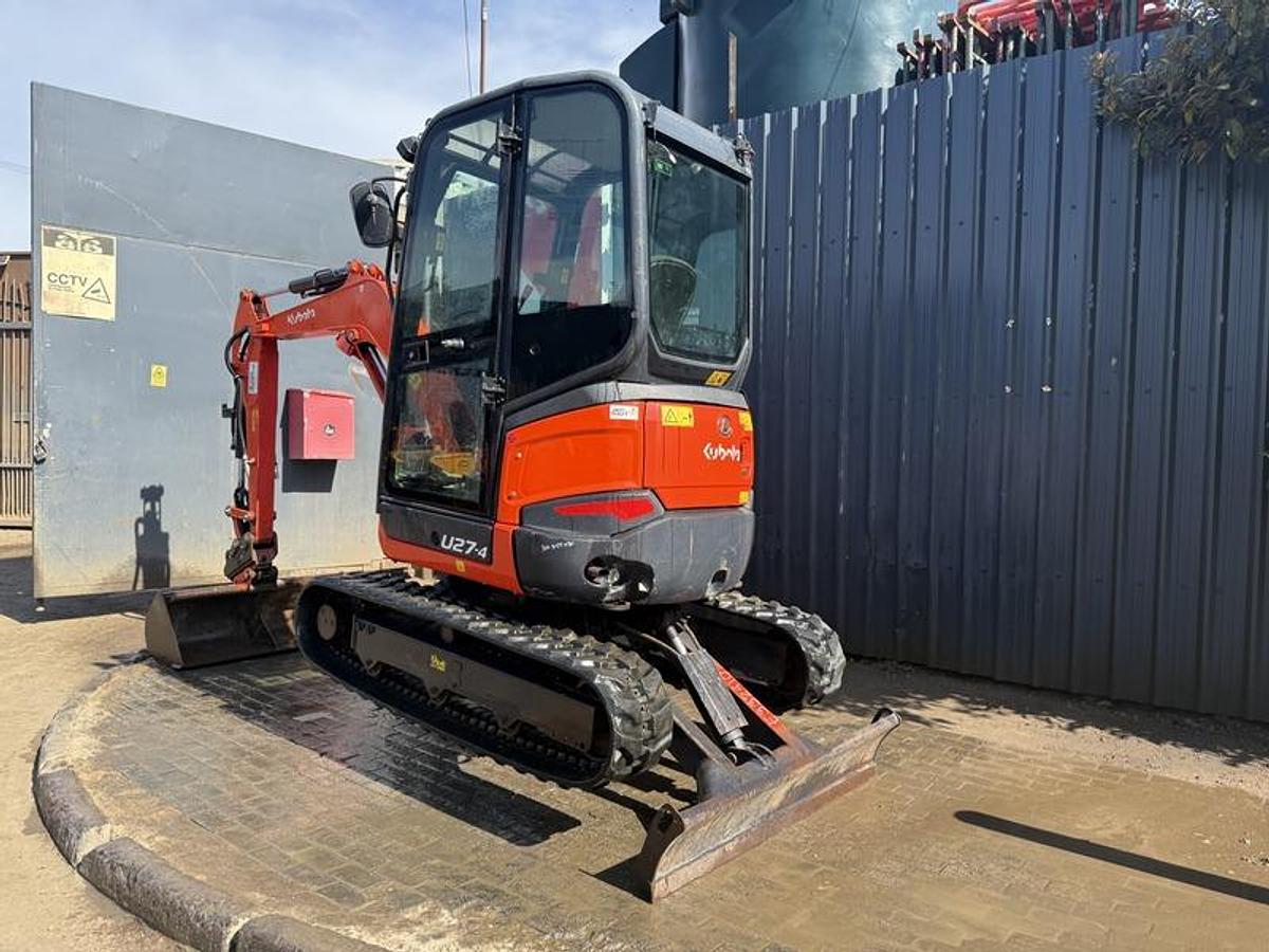 Used KUBOTA U27-4