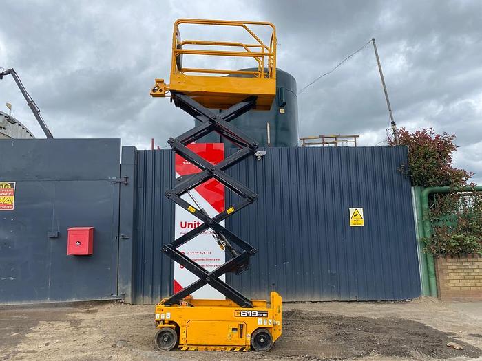 Used JCB S1930E 8m Electric Scissor Lift