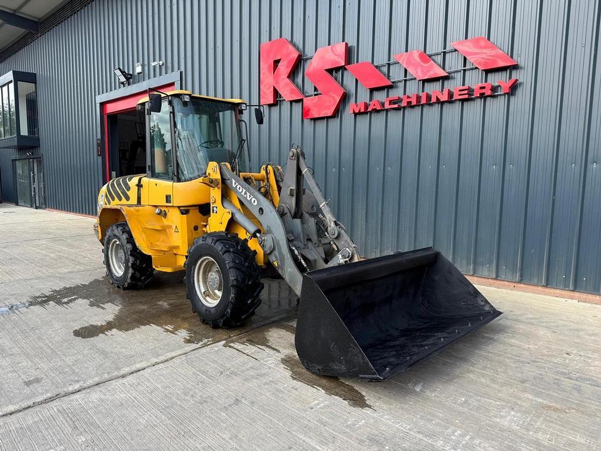 Used Volvo L40B Wheel Loader