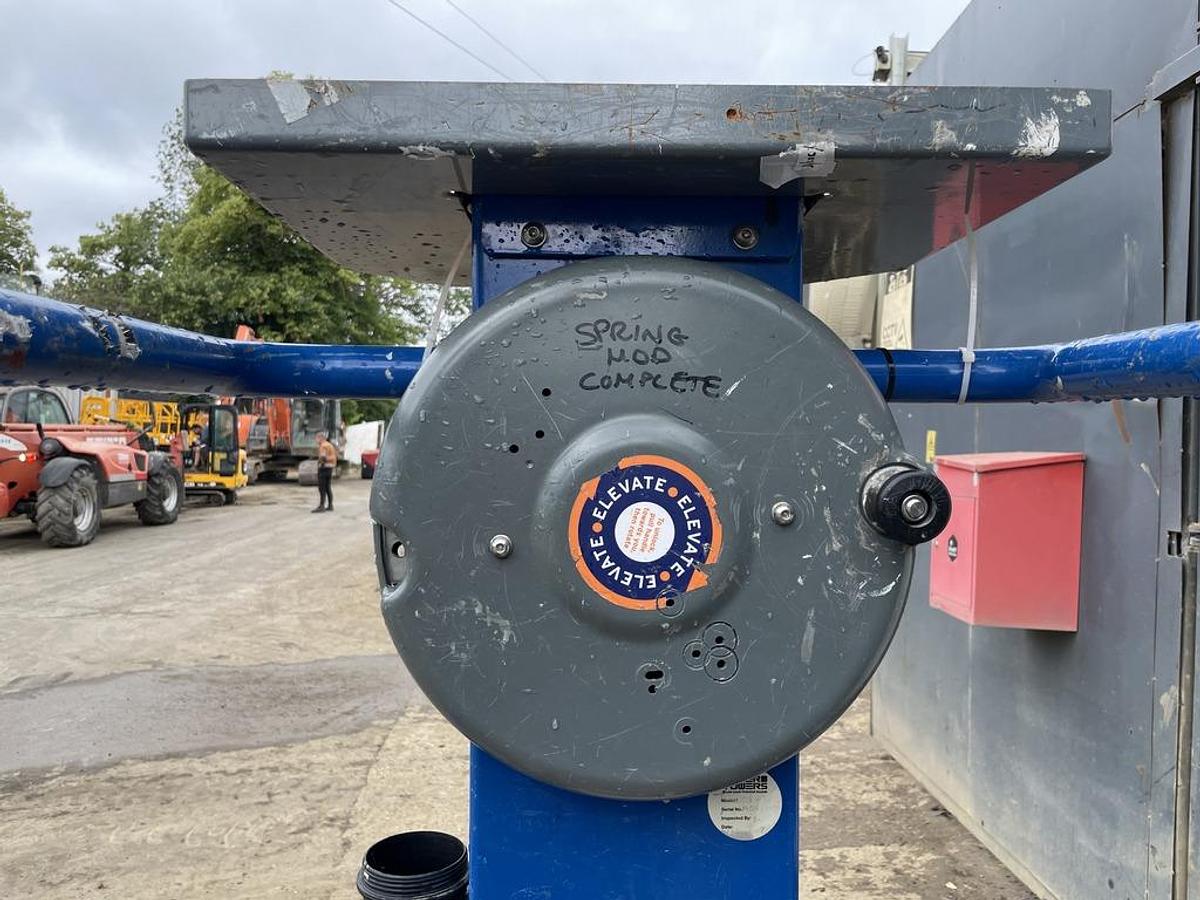 Used Power Towers Ecolift Push Around Lift