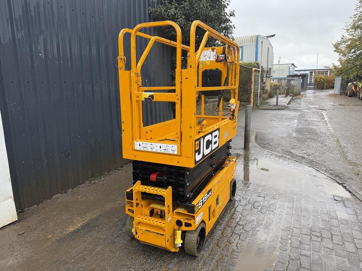 Used JCB S1930E 8m Electric Scissor Lift