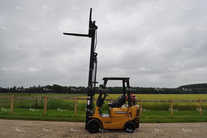 Used CATERPILLAR GP18K