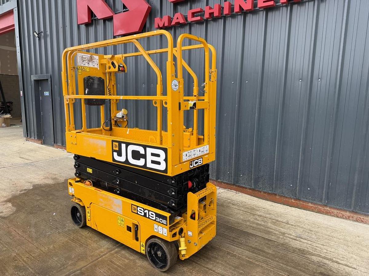 Used JCB S1930E 8m Electric Scissor Lift