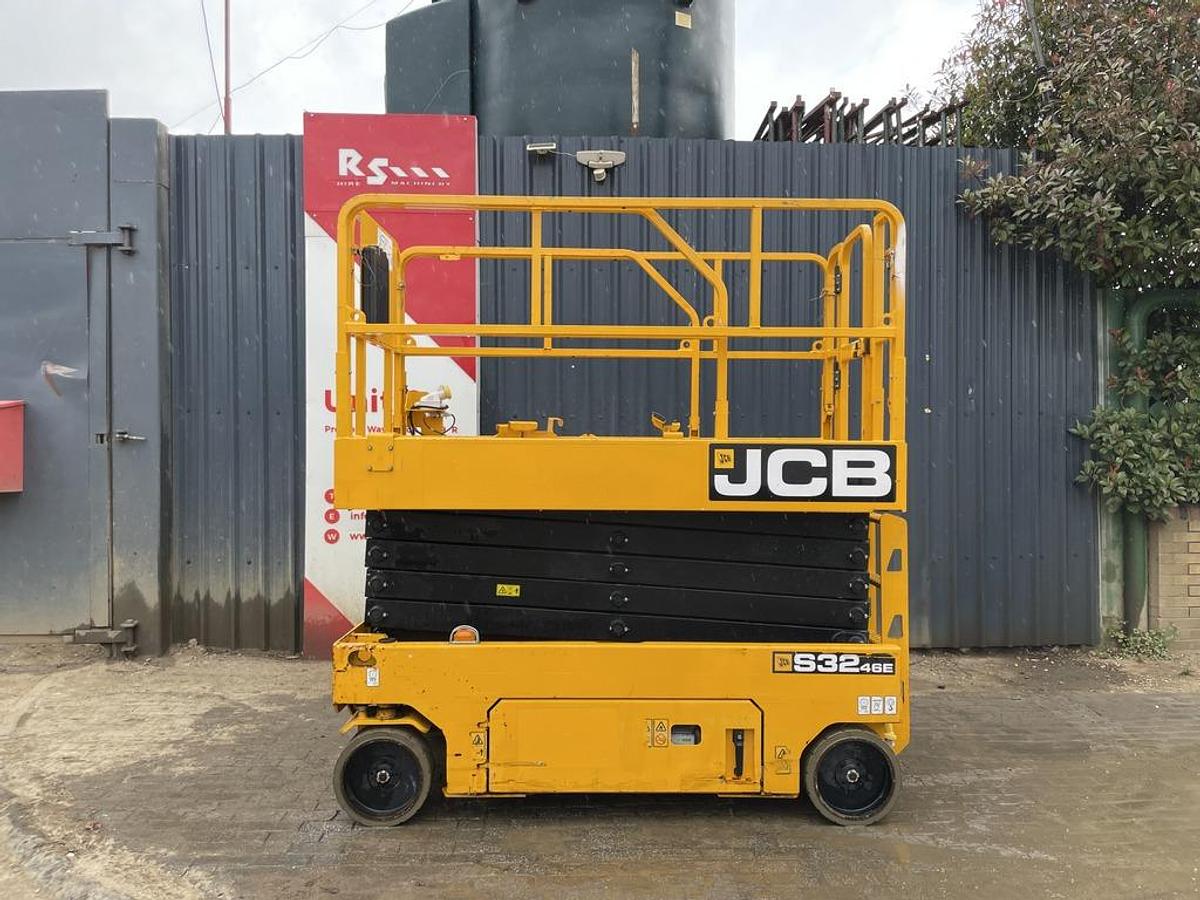 Used JCB S3246E 12m Electric Scissor Lift