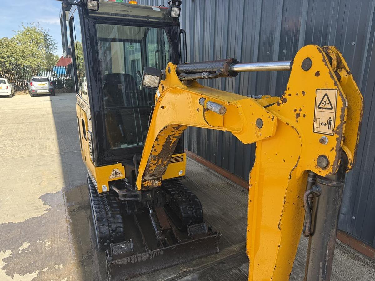 Used 2018 JCB 16C-1