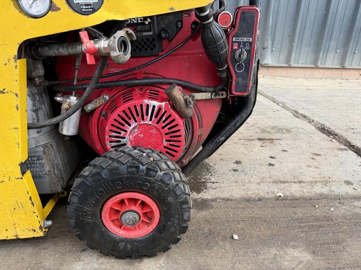 Used CompAir C14 1.4 m3/min Compressor