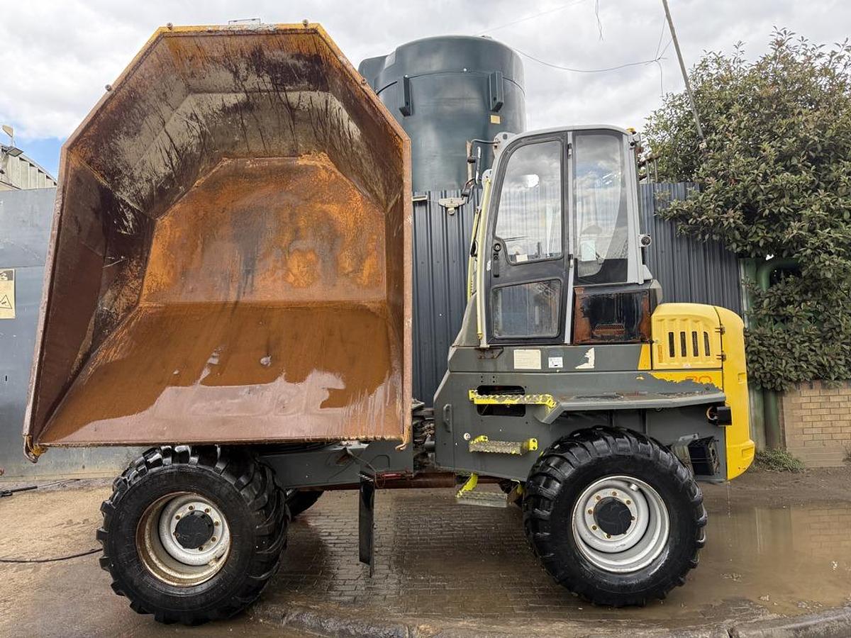 Used Wacker Neuson DW90 9 Ton Swivel Dumper