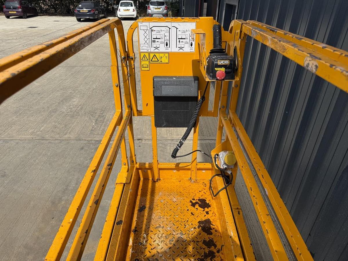 Used 2022 JCB S1930E