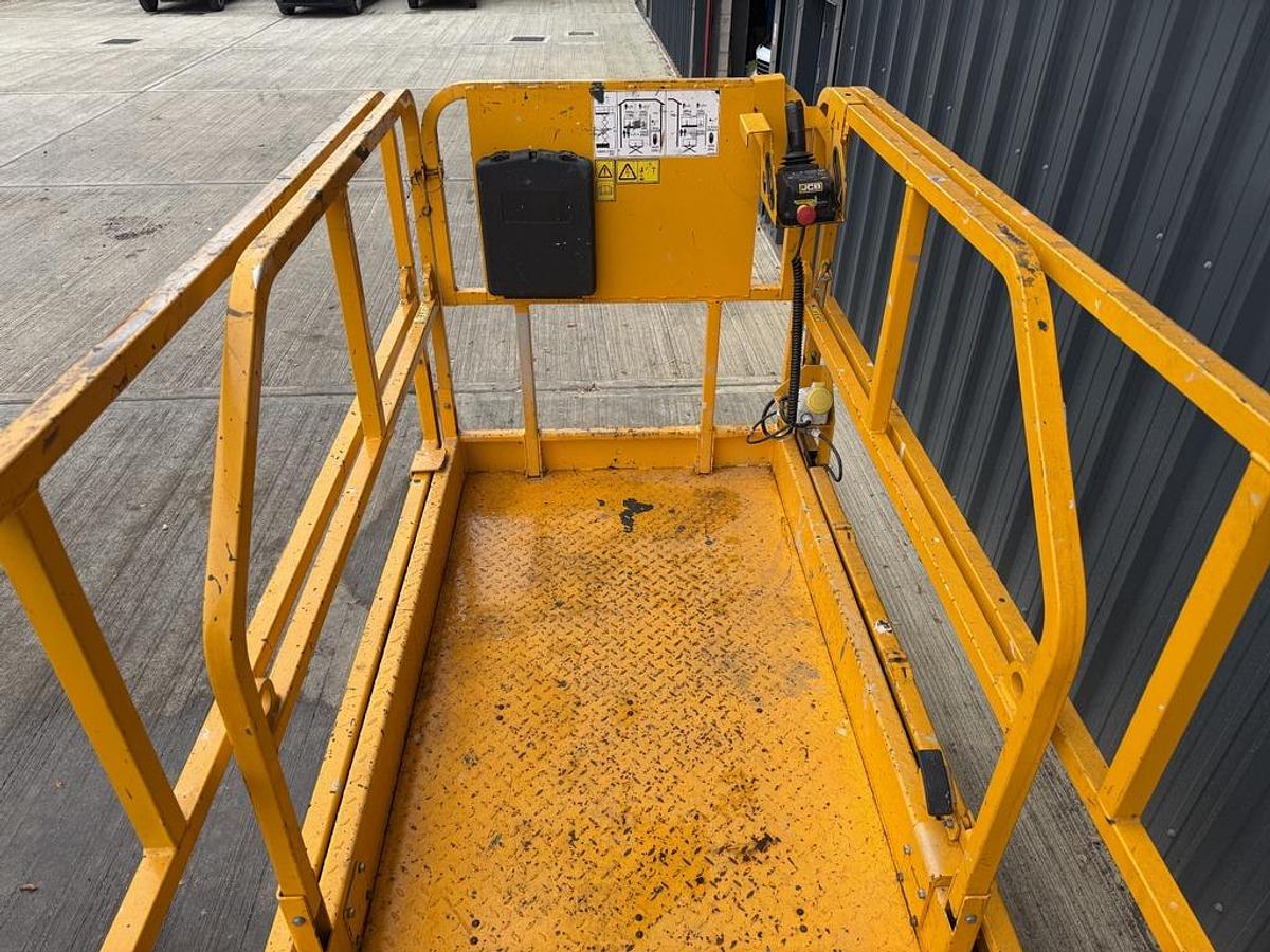 Used JCB S2646E 10m Electric Scissor Lift