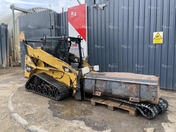 Used CATERPILLAR 257 B3
