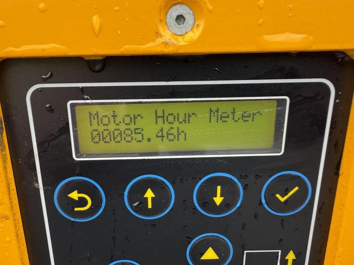 Used JCB S1930E 8m Electric Scissor Lift