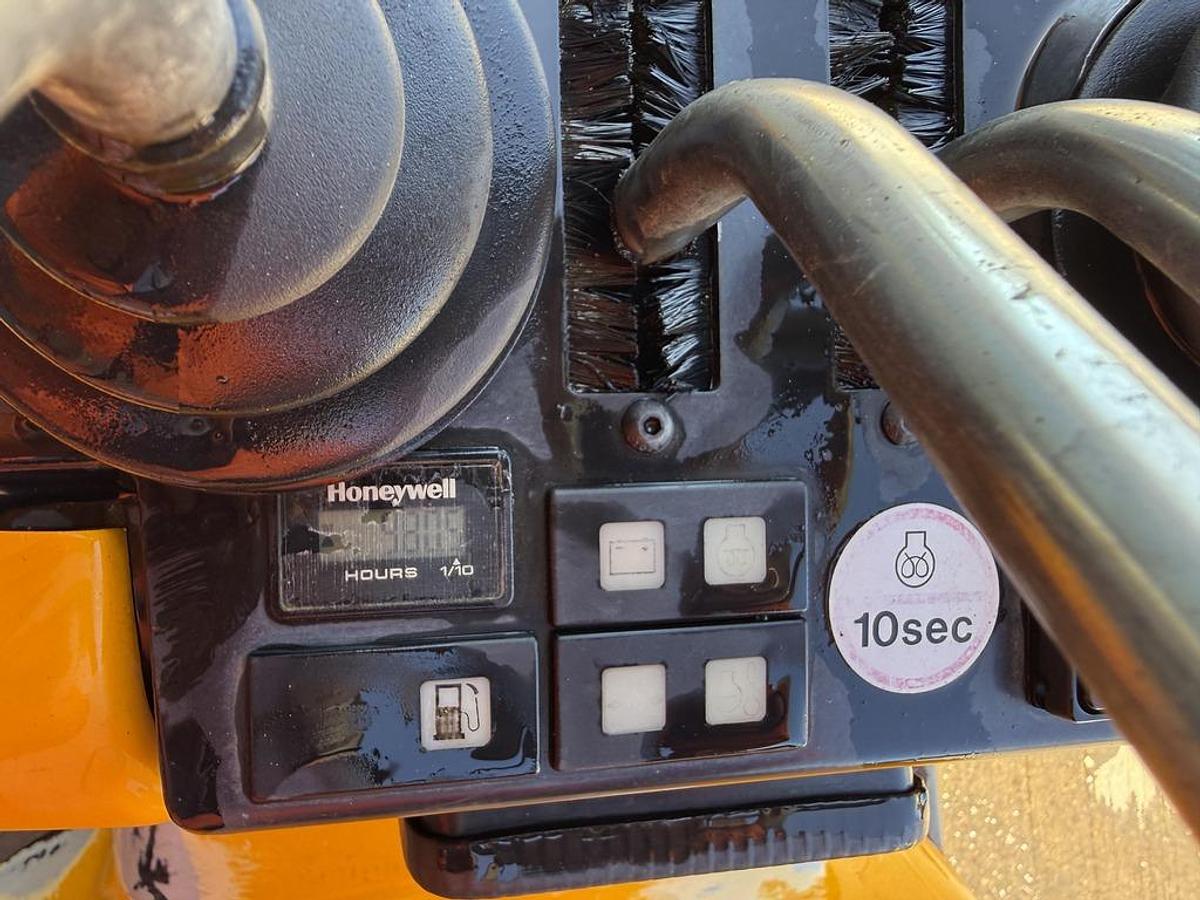 Used JCB 8008 CTS 1t Micro Excavator