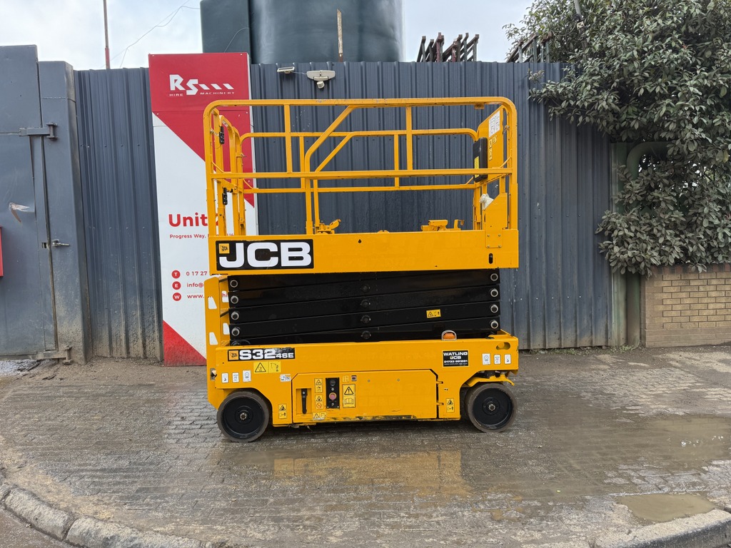 Used JCB S3246E 12m Electric Scissor Lift