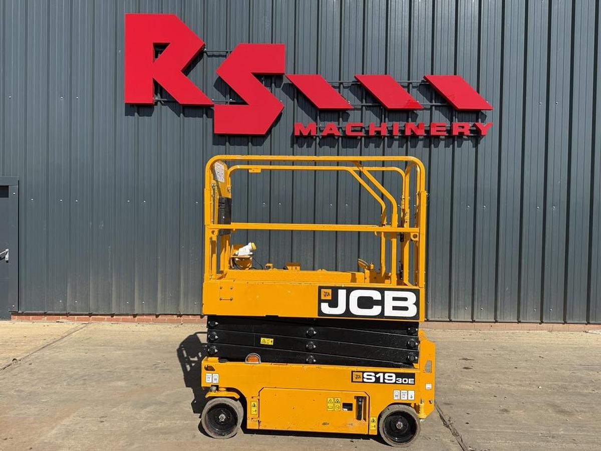 Used JCB S1930E 8m Electric Scissor Lift