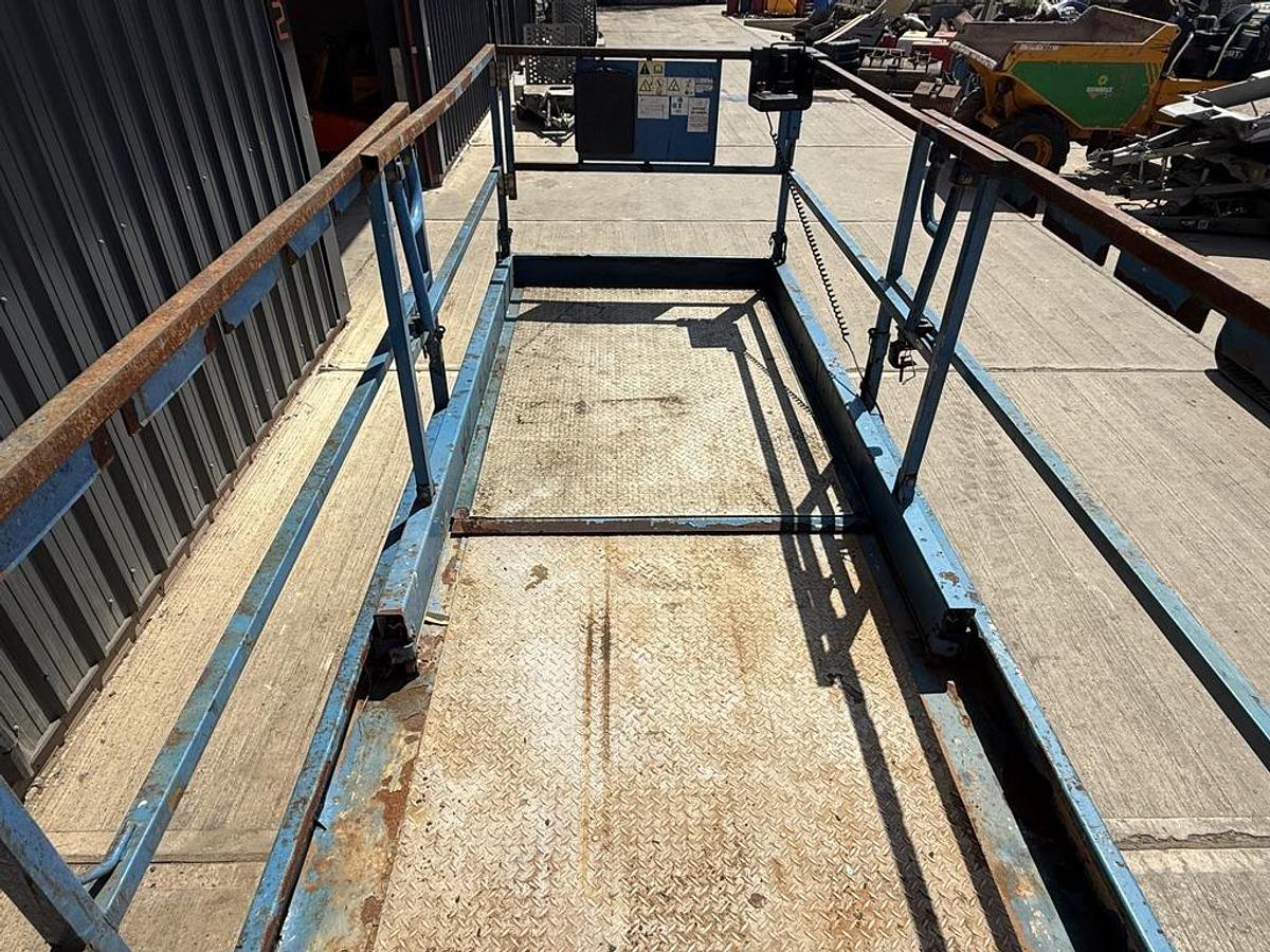 Used Genie GS3369 RT 12m Scissor Lift