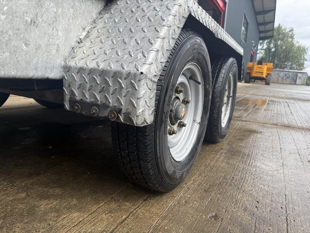 Used Indespension AD2000 2.7t Plant Trailer