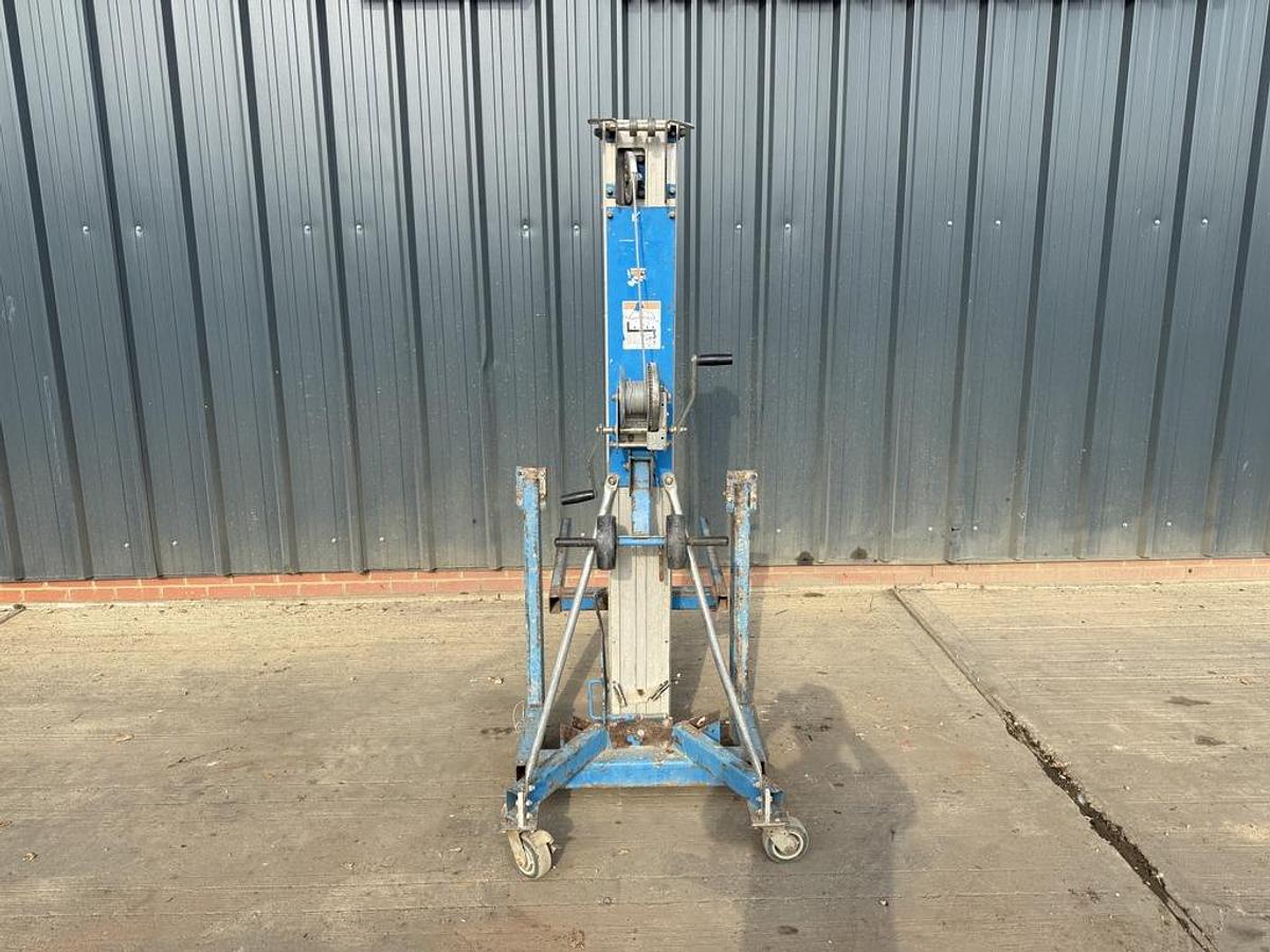Used Genie SLA-10 Material Lift