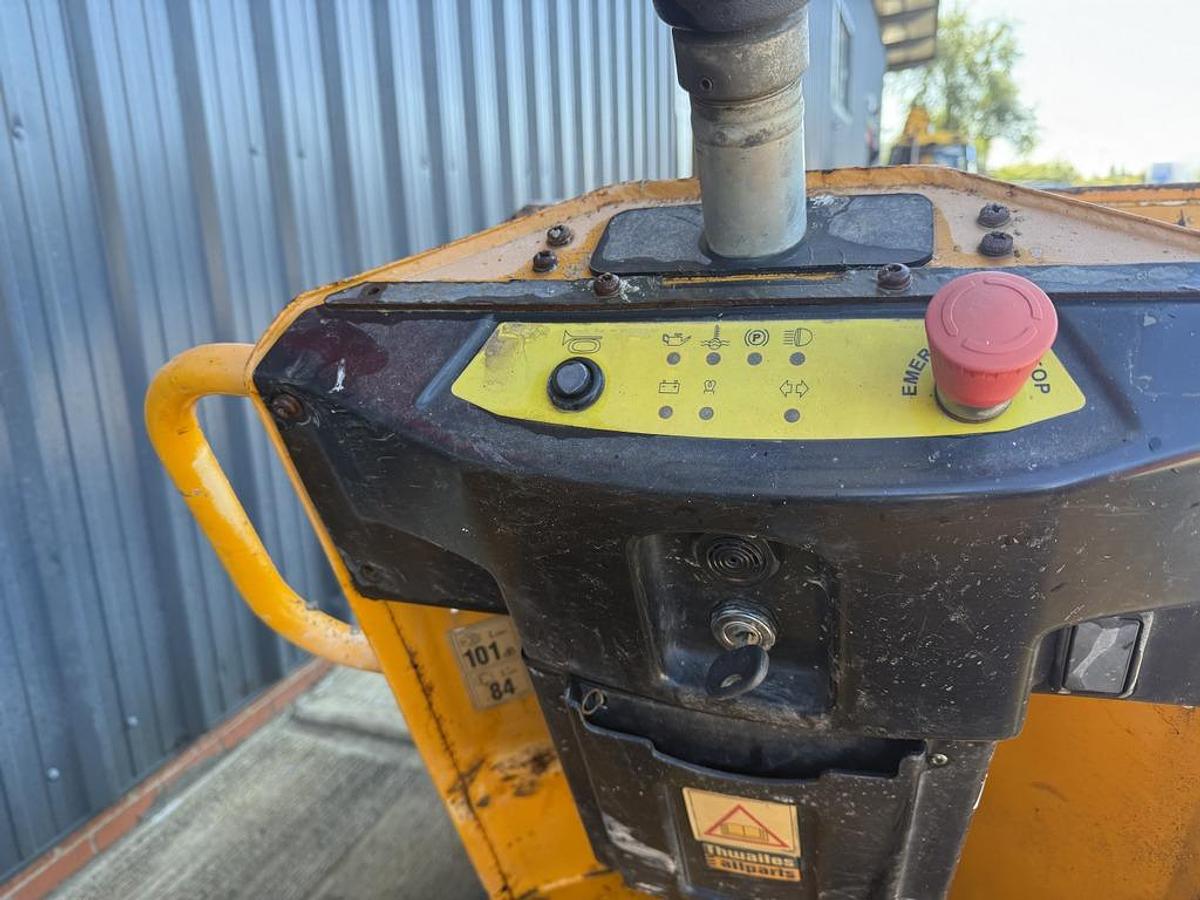 Used Thwaites 3 Tonne Swivel Dumper