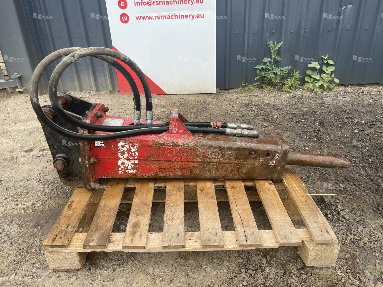 SOCOMEC DMS 300 Hydraulic Breaker
